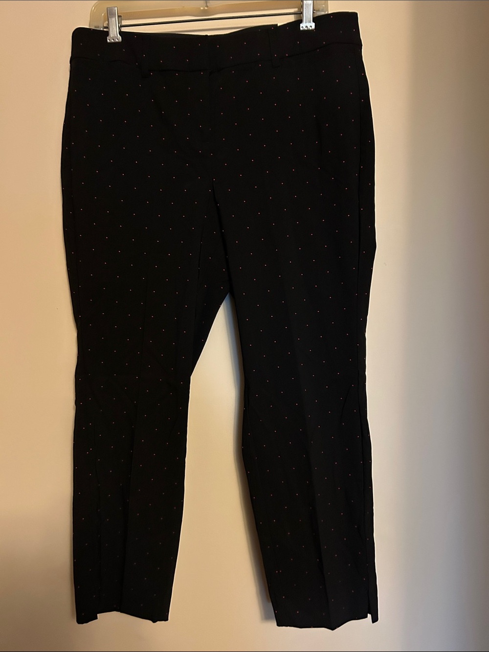 Lane Bryant black/red dots mid-rise front fasten pants size 14 petite NWT